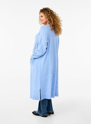 Zizzi Lange Strickjacke mit Taschen, Cornflower Blue Mel., Model image number 1