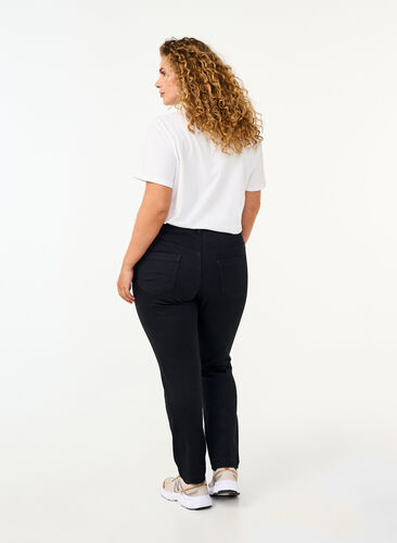 Zizzi Slim Fit Emily Jeans mit normaler Taillenhöhe, Black, Model image number 1