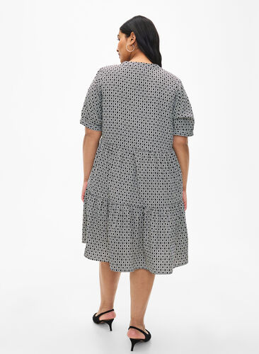 Zizzi FLASH – A-Linien-Kleid mit Print, Black White Graphic, Model image number 1