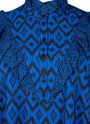 Zizzi Shirtbluse aus Viskose mit Rüschendetails, True blue w. Black, Packshot image number 2
