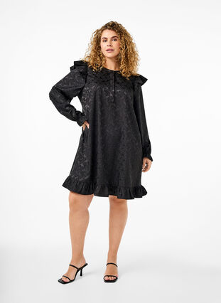 Zizzi Jacquardkleid mit langen Ärmeln und Rüschen, Black, Model image number 2