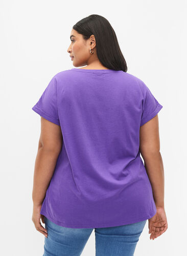 Zizzi Kurzärmliges T-Shirt aus einer Baumwollmischung, ULTRA VIOLET, Model image number 1