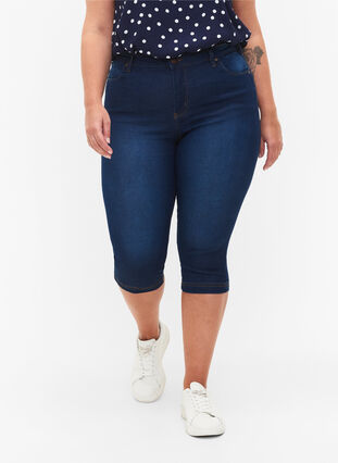 Zizzi Hoch taillierte Amy Capri Jeans mit Super Slim Fit, Blue Denim, Model image number 2