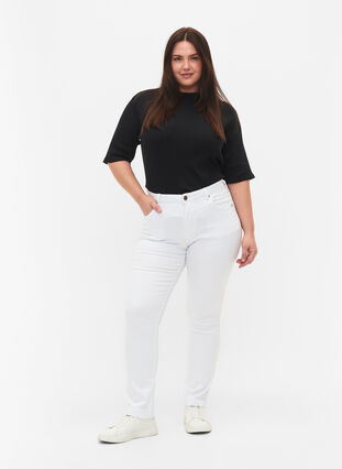 Zizzi Schmale Passform Emily Jeans mit normaler Taille, White, Model image number 0