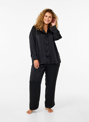 Zizzi Pyjama-Hose aus Satin mit elastischem Bund, Black, Model image number 0