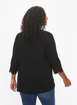 Zizzi Viskose-Shirt mit V-Ausschnitt, Black, Model image number 1