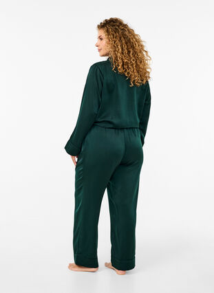 Zizzi Pyjama-Hose aus Satin mit elastischem Bund, Scarab, Model image number 1