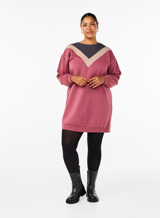 Zizzi Langes Sweatshirt mit Farbblock, Rose B. Color Block, Model image number 2