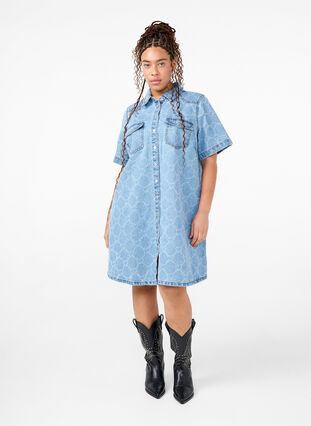 Zizzi Denim-Kleid mit Destroyed-Muster und kurzen Ärmeln, Blue Denim, Model image number 2