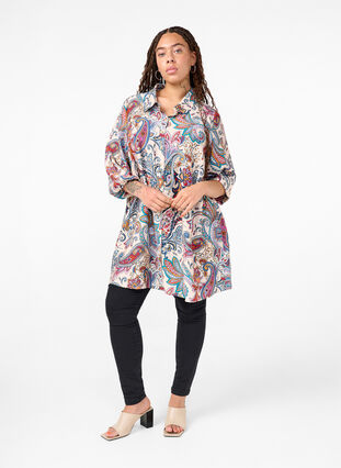 Zizzi Viskose-Tunika mit Paisley-Print und 3/4-Ärmeln, Sand Do. Paisley AOP, Model image number 2