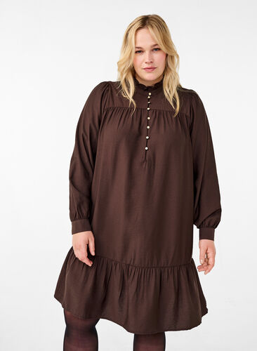 Zizzi Kurzes Kleid mit Rüschenkragen, Seal Brown, Model image number 0