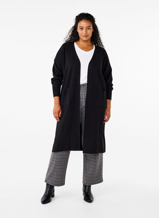 Zizzi Lange Strickjacke mit Taschen, Black, Model image number 0