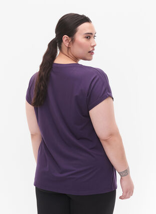 Zizzi Kurzarm Trainingsshirt, Purple Plumeria, Model image number 1