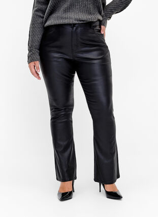 Zizzi Beschichtete Ellen Jeans mit Bootcut, Black, Model image number 2