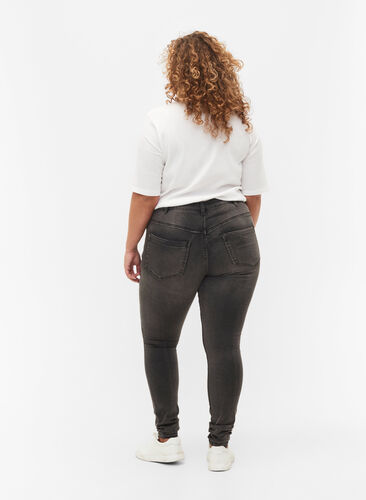 Zizzi Super Slim Amy Jeans mit hoher Taille, Dark Grey Denim, Model image number 1