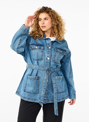 Zizzi Denim-Jacke mit Bindegürtel, Blue Denim, Model image number 0