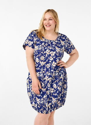 Zizzi Kurzärmliges Baumwollkleid mit Blumenaufdruck, Blue W. Beige Flower, Model image number 0