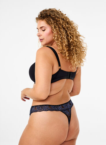 Zizzi G-String mit kontrastfarbenem Spitzenbesatz, Black w Blue , Model image number 1