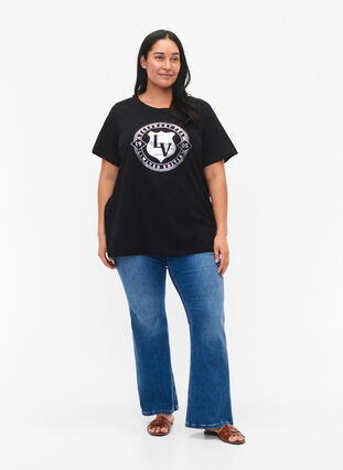 Zizzi T-Shirt aus Bio-Baumwolle mit Druck (GOTS), Black W. Silver LA, Model image number 2