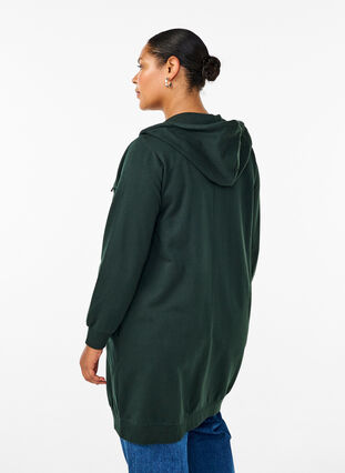 Zizzi Lange Sweatjacke aus Baumwolle mit Kapuze, Scarab, Model image number 1