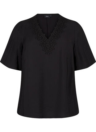 Zizzi Viskose-Bluse mit V-Ausschnitt und Stickdetail, Black, Packshot image number 0