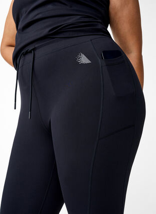 Zizzi 7/8-Trainingsstrumpfhose mit Taschen, Black, Model image number 2