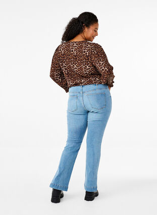 Zizzi Bootcut-Jeans mit Schlitz, Blue Denim, Model image number 1