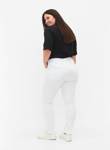 Zizzi Schmale Passform Emily Jeans mit normaler Taille, White, Model image number 1