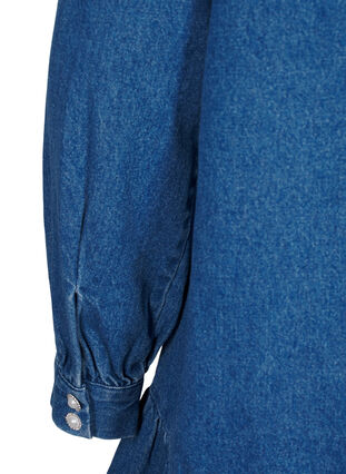 Zizzi Denim-Kleid mit Rüschen und A-Ausschnitt, Blue Denim, Packshot image number 4