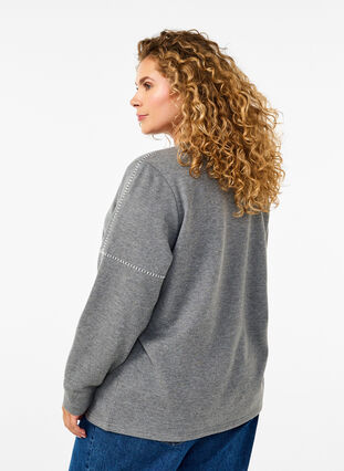 Zizzi Sweatshirt mit Kontrastnähten, Medium Grey Mél, Model image number 1