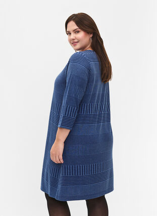 Zizzi Kleid mit 3/4-Ärmeln und Streifenmuster, Estate Blue Melange, Model image number 1