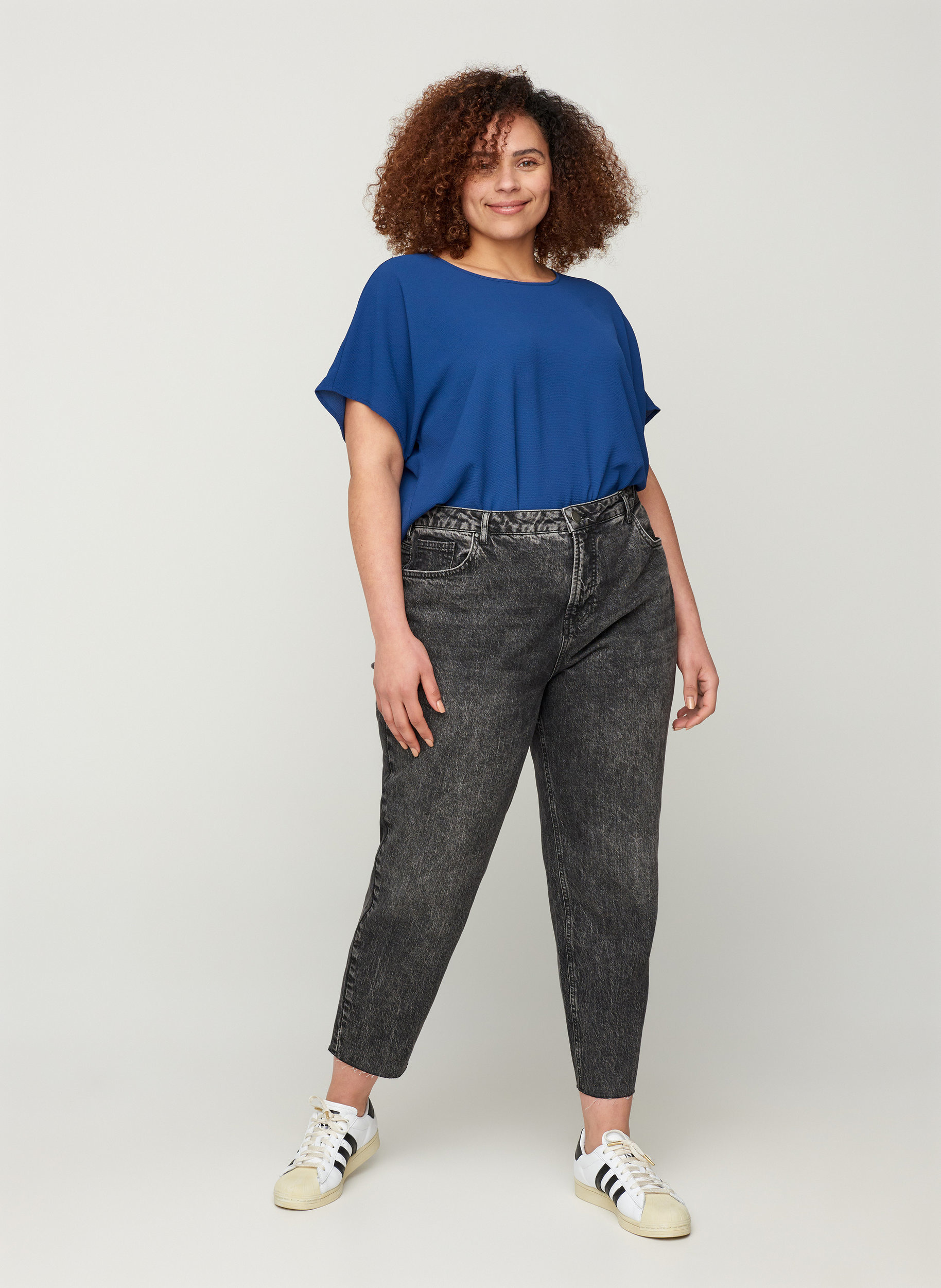 cropped mom jeans